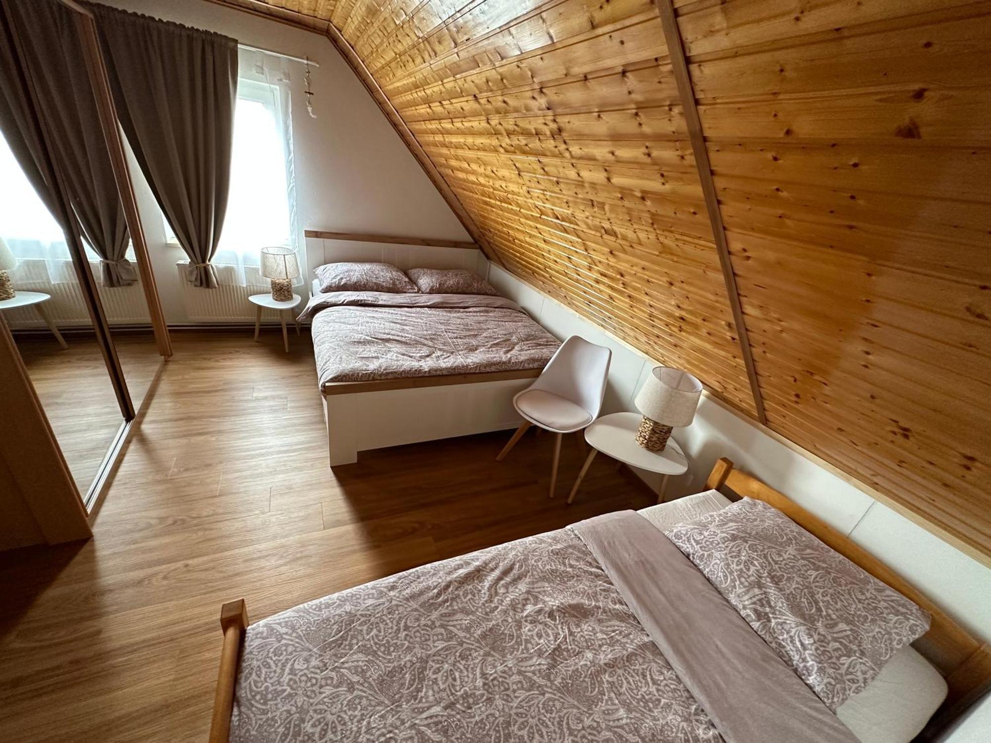 Apartman Jako U Babicky Tisá エクステリア 写真
