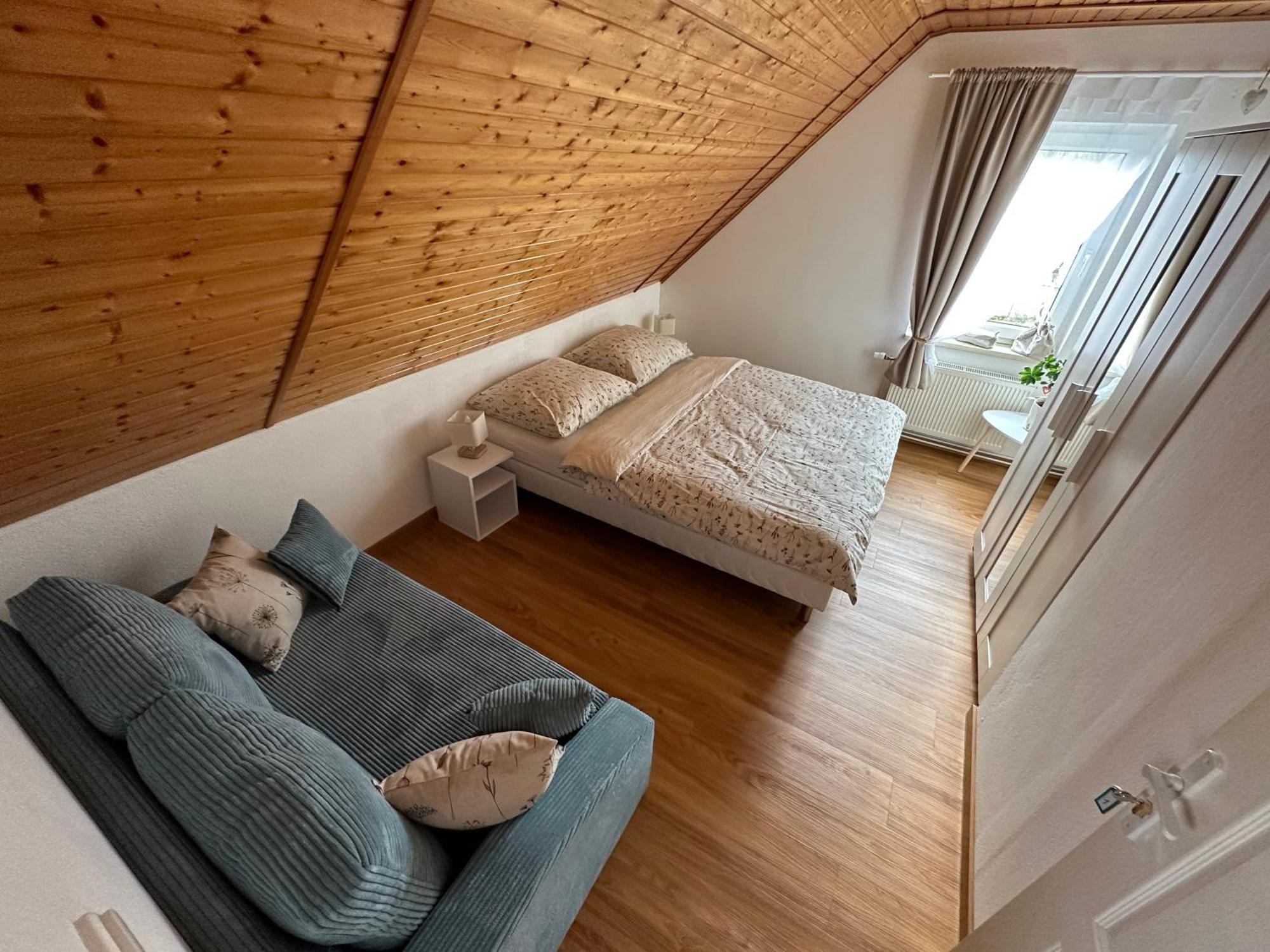 Apartman Jako U Babicky Tisá エクステリア 写真
