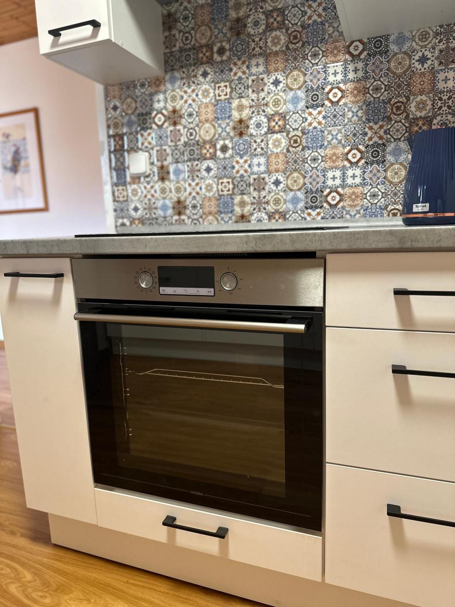 Apartman Jako U Babicky Tisá エクステリア 写真